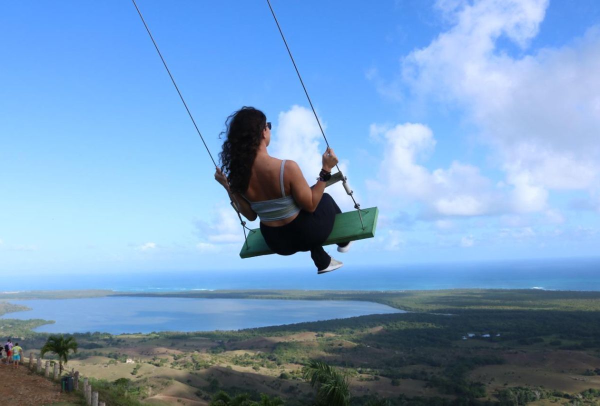 Montaña Redonda con Higüey city tour