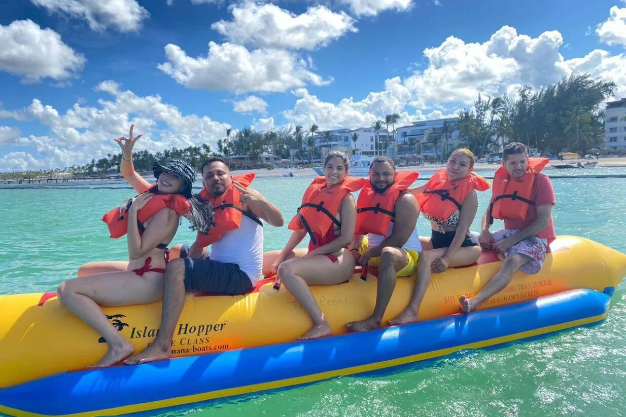 banana-boat-excursion-punta-cana-411x823