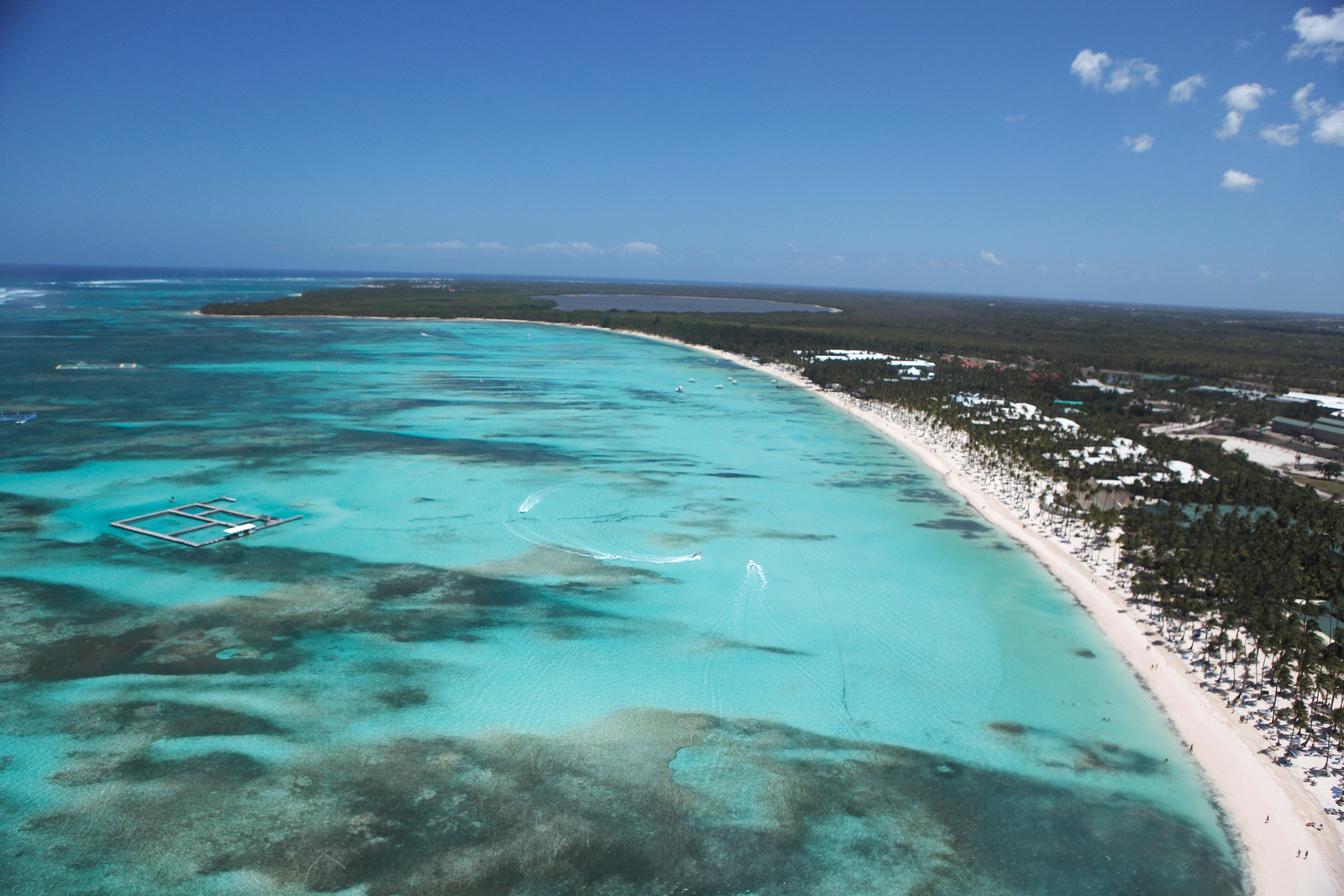 dolphin_island_punta_cana_002-x3_787c4701-e618-c2dc-8bd05324eb410f40